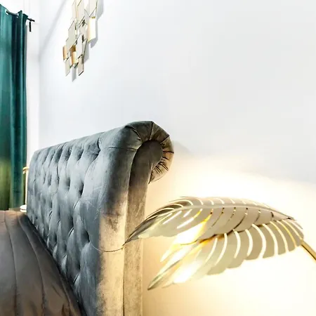 아파트 Navona Artist 10 *